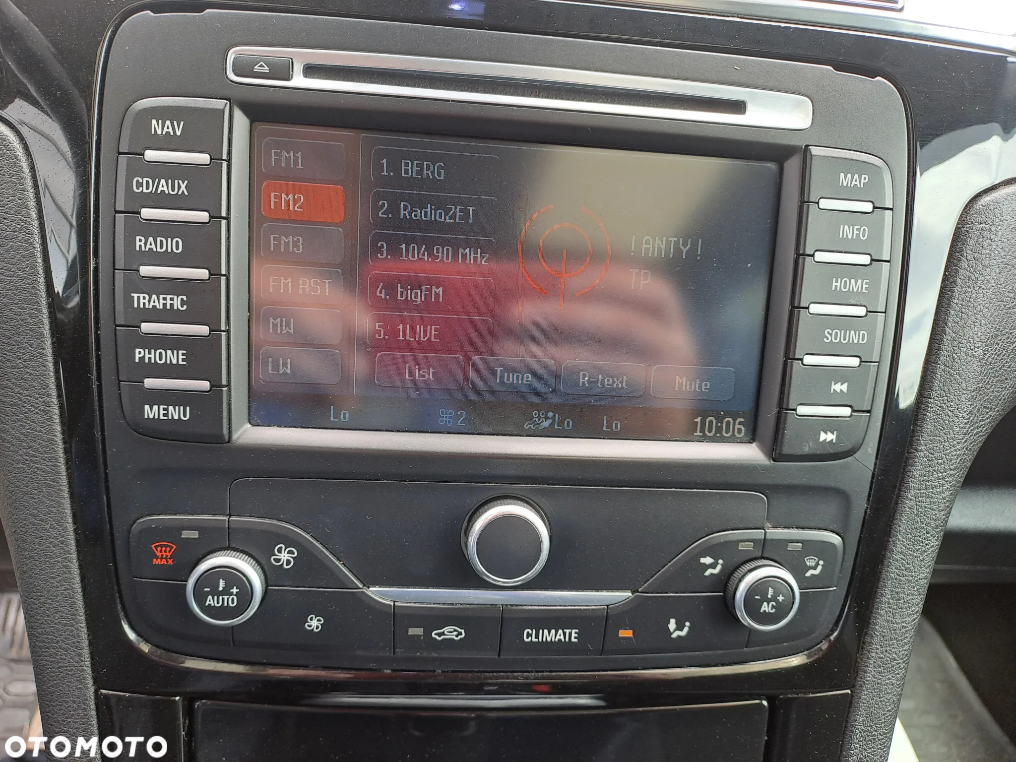 Ford Galaxy 2.0 TDCi DPF Titanium - 25
