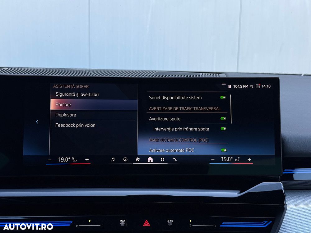 BMW Seria 5 520i AT MHEV - 38