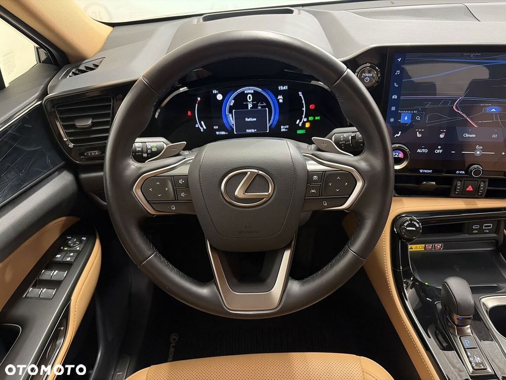 Lexus NX 2024