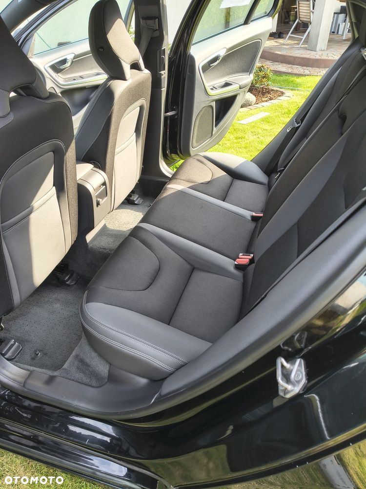 Volvo V60 D3 Summum - 7