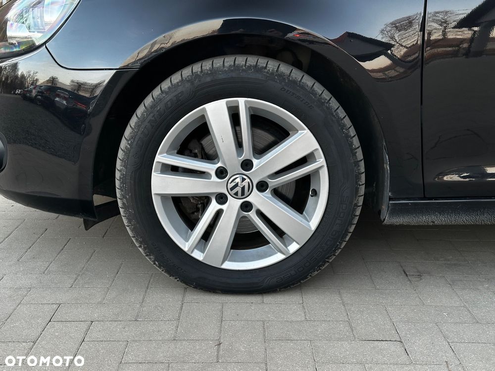 Volkswagen Golf 1.6 TDI Comfortline DSG - 27
