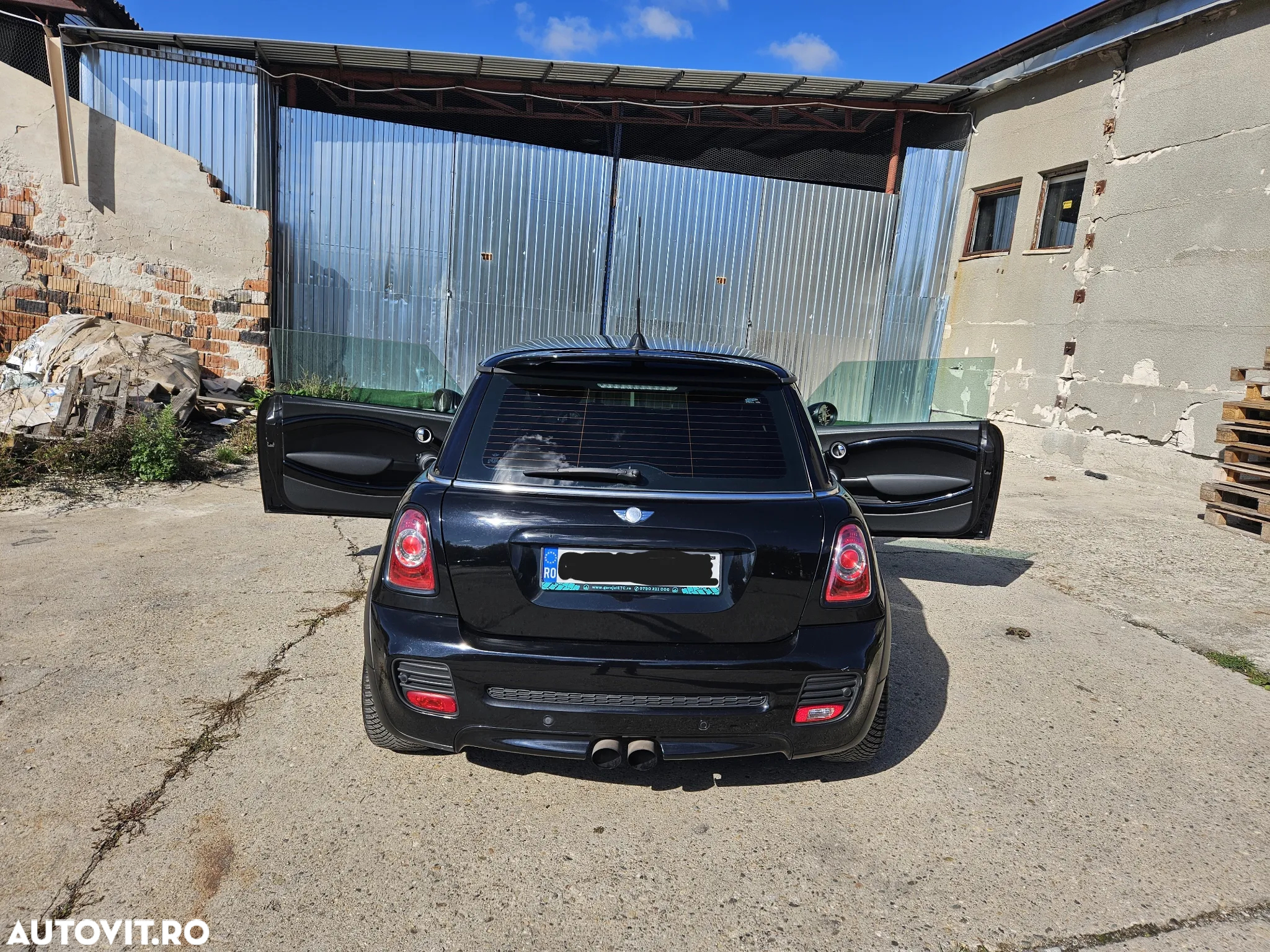 Mini Cooper John Works - 9