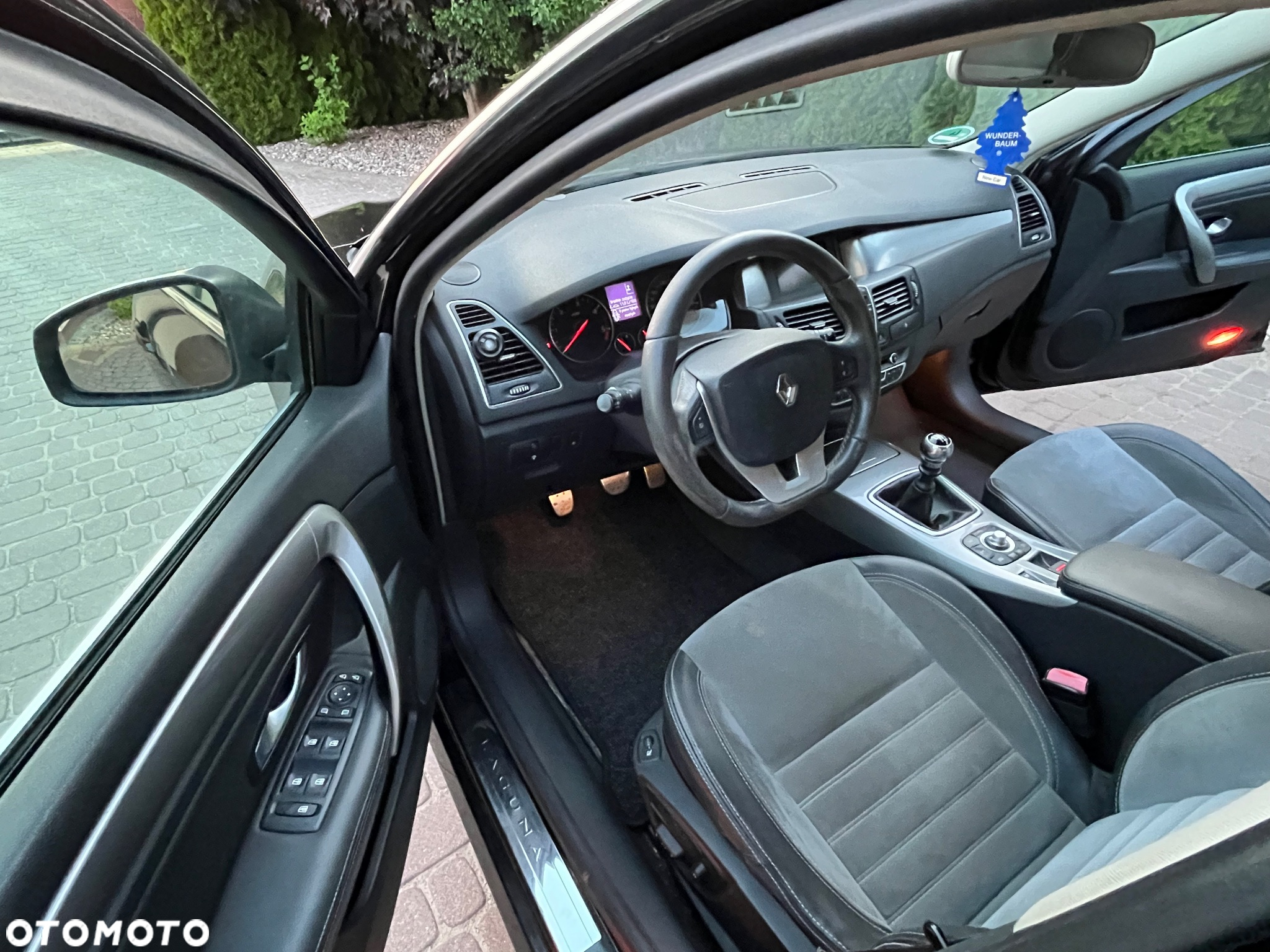 Renault Laguna 2.0 dCi FAP Dynamique - 12