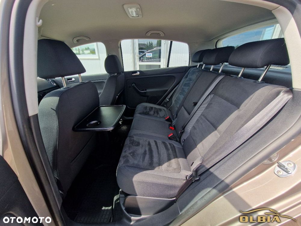 Volkswagen Golf 1.4 TSI Highline DSG - 17