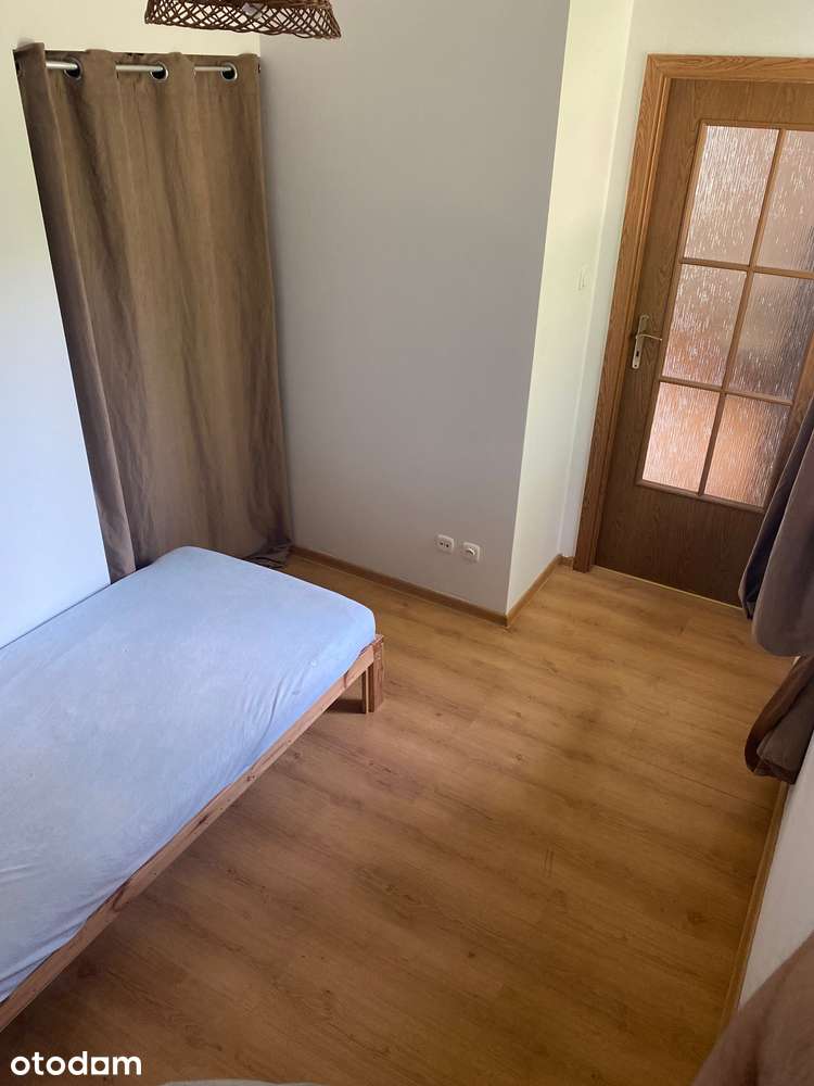 Bezpośrednio, Skarbka z gór 134B