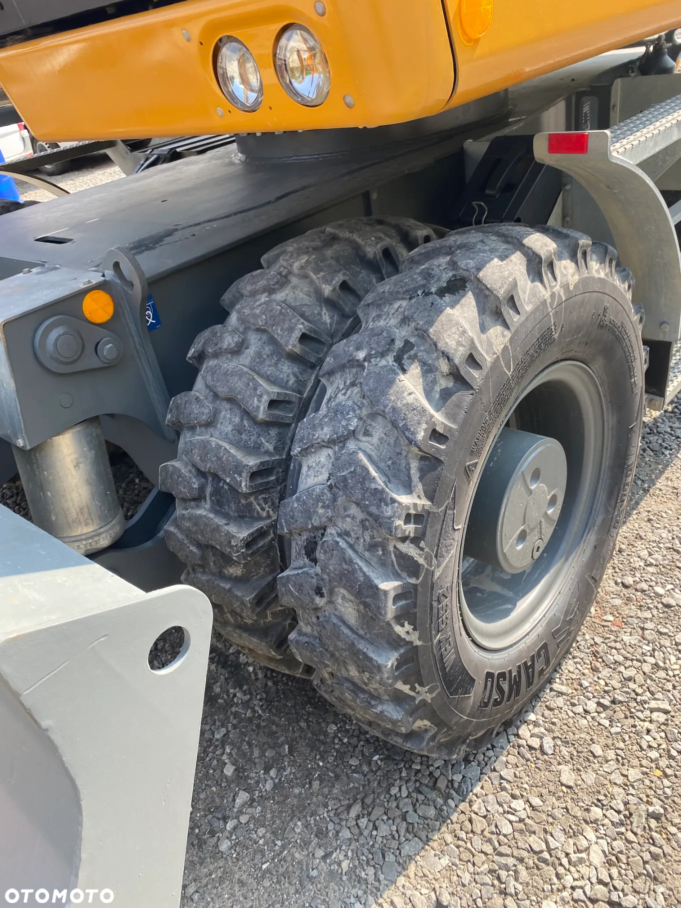 Liebherr A 918 Compact - 10