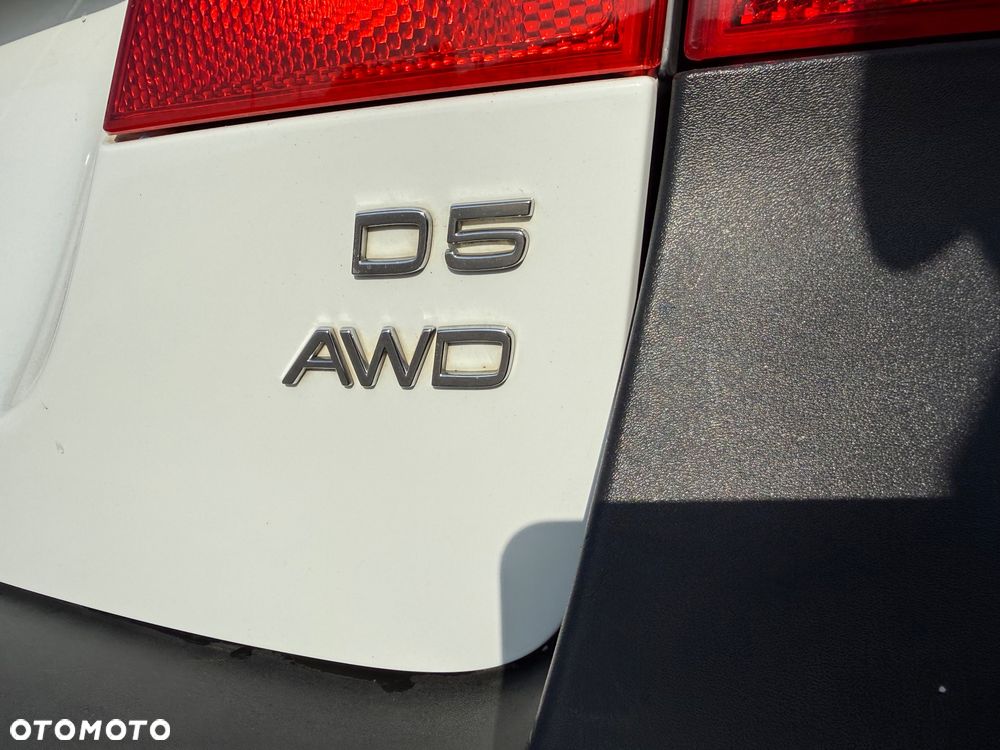 Volvo XC 70 D5 AWD Momentum - 10