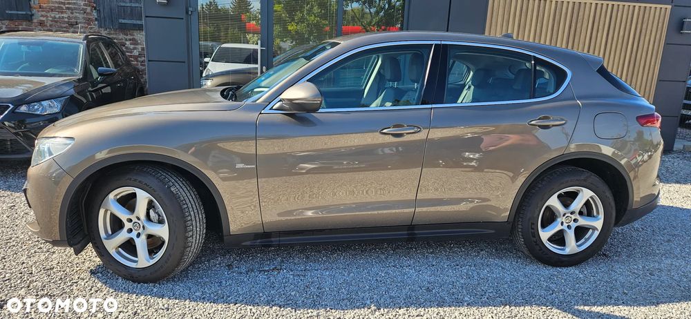 Alfa Romeo Stelvio 2.2 16V AT8 Executive - 10