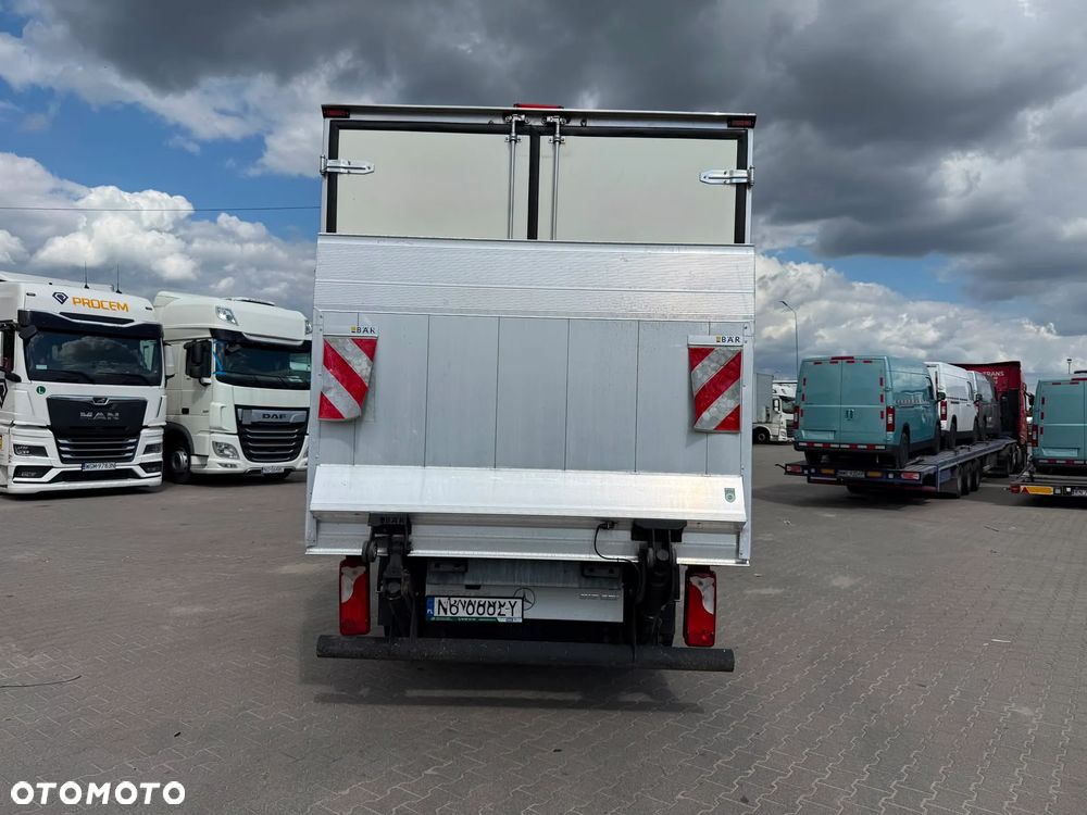 Mercedes-Benz Sprinter - 7