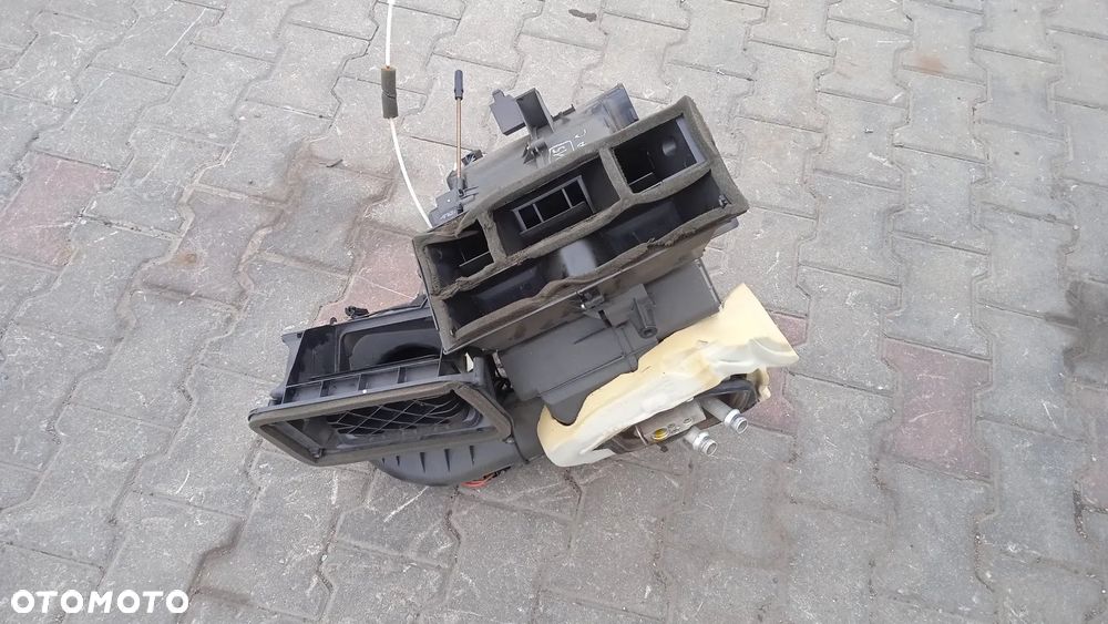 Nagrzewnica obudowa Opel Corsa C - 1