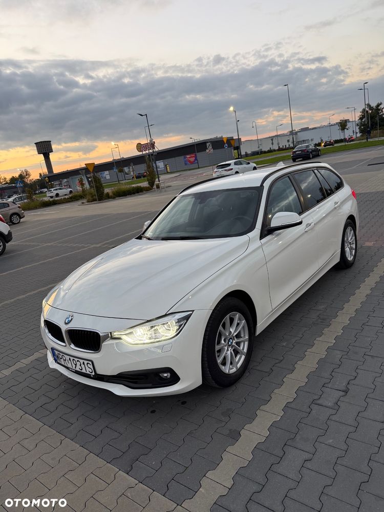 BMW Seria 3 320i Advantage - 3