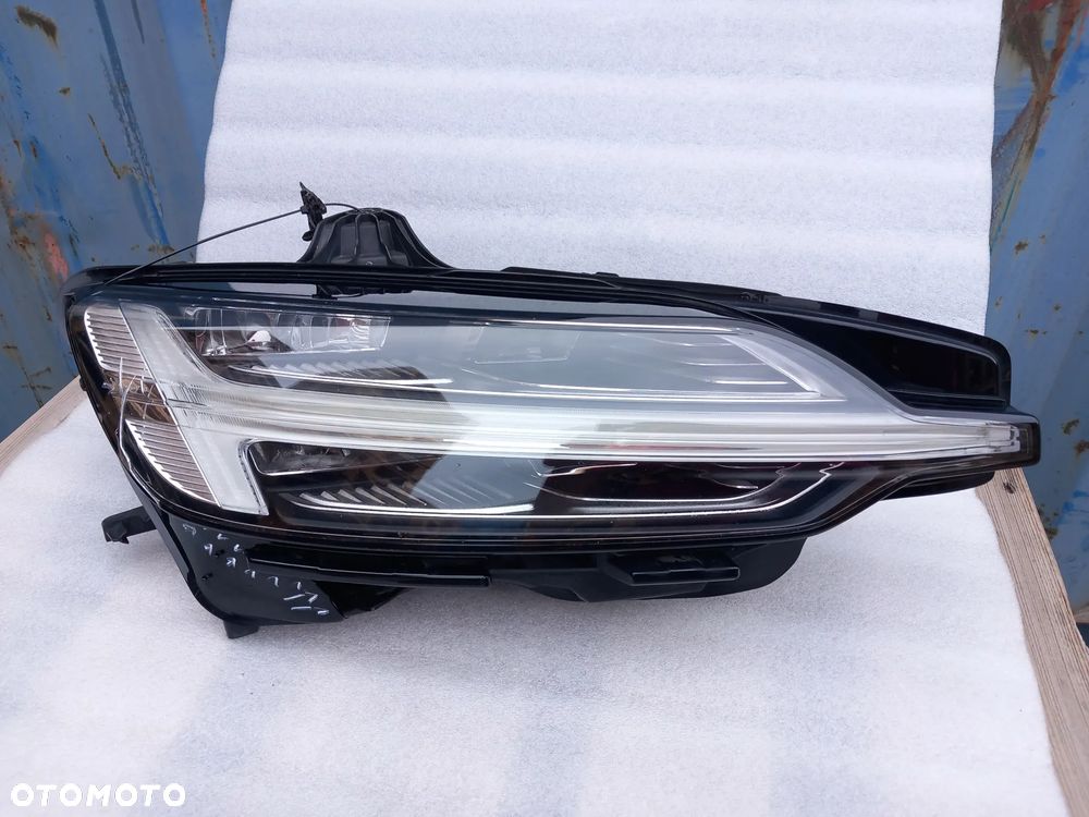 Lampa VOLVO V60 S60 przód/przednia prawa OE AECY6 - 1