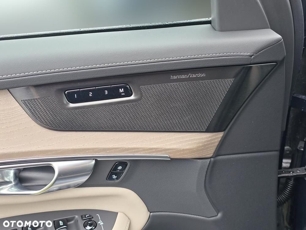 Volvo XC 90 B5 B AWD Ultra Bright 7os - 12