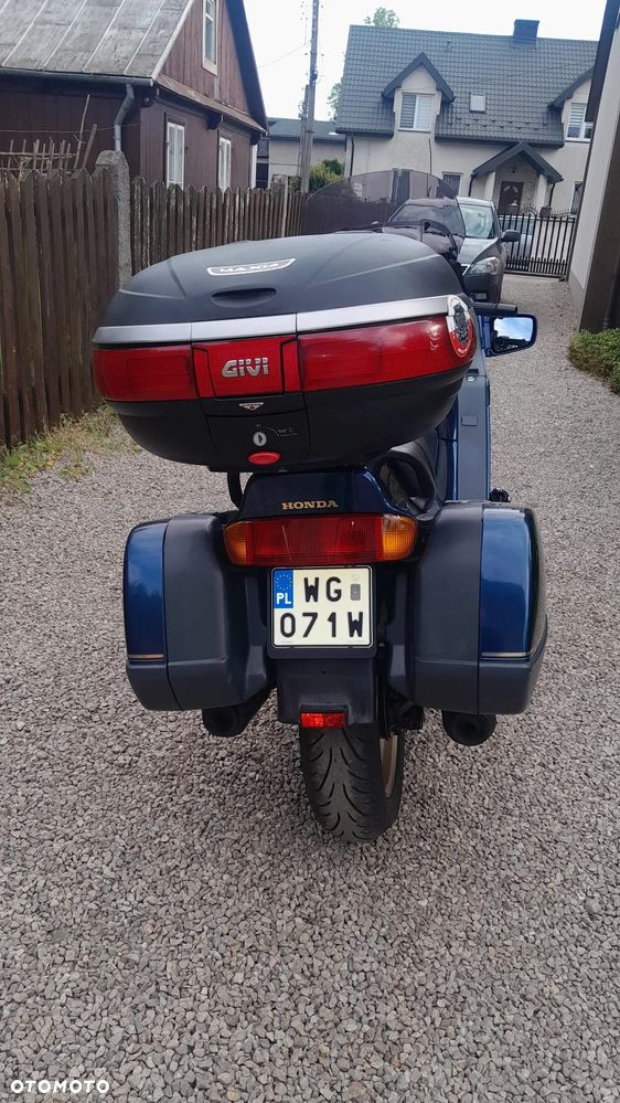 Honda ST - 8
