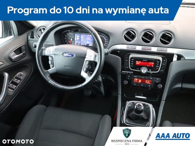 Ford S-Max - 9