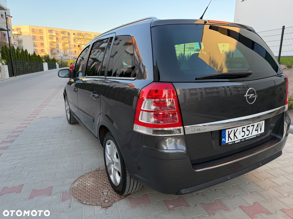 Opel Zafira - 4