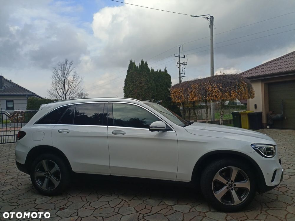 Mercedes-Benz GLC 300 4Matic 9G-TRONIC Exclusive - 8