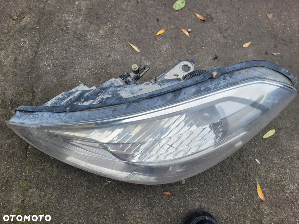 Lampa przód Dacia dokker - 3
