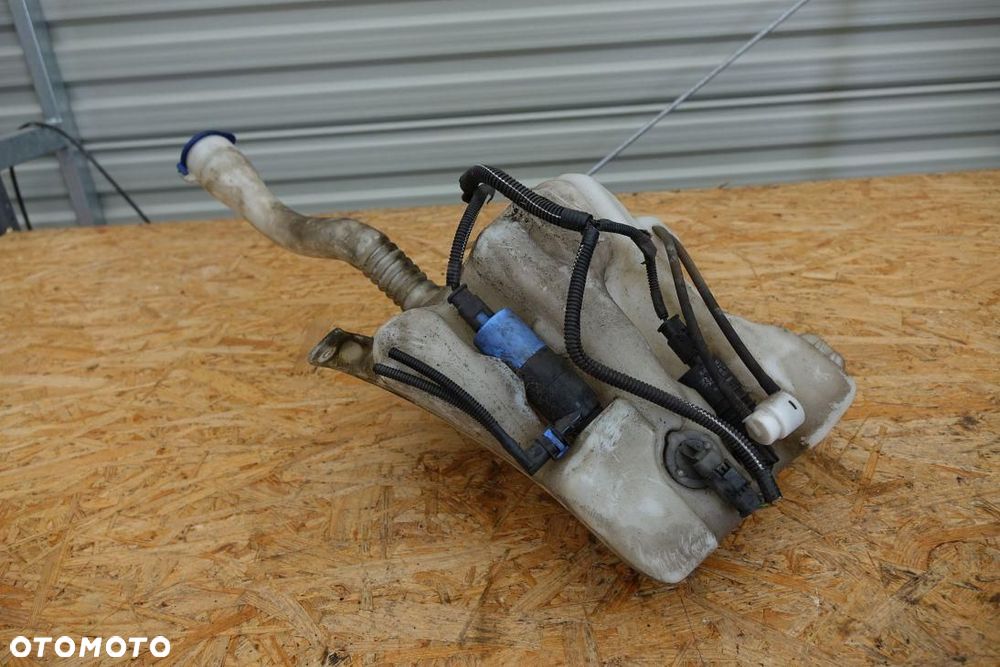 ZBIORNIK SPRYSKIWACZY KSENON PEUGEOT 5008 9685005780 - 1
