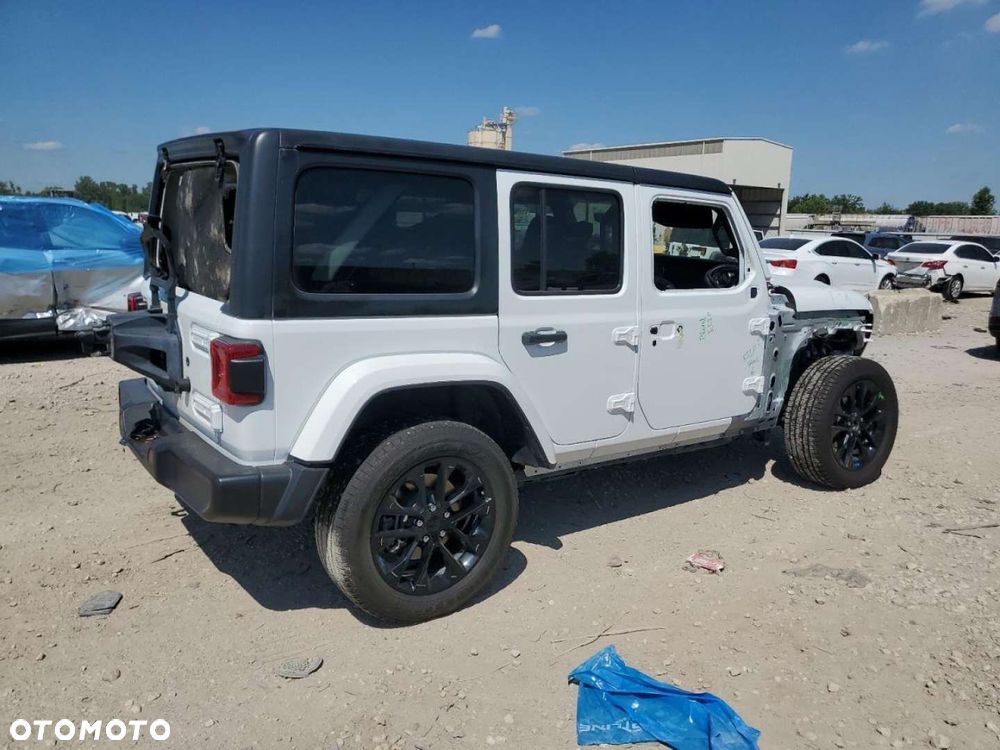 Jeep Wrangler - 3