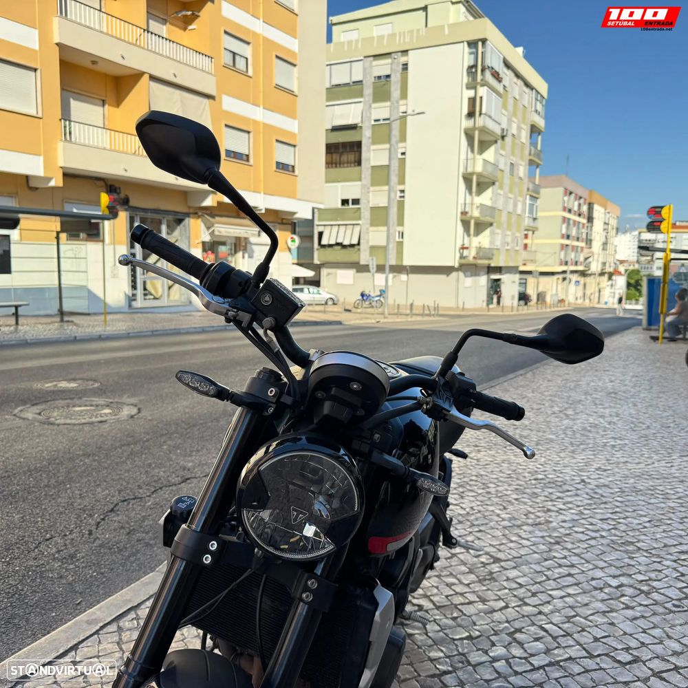 Triumph Trident 660 - 5