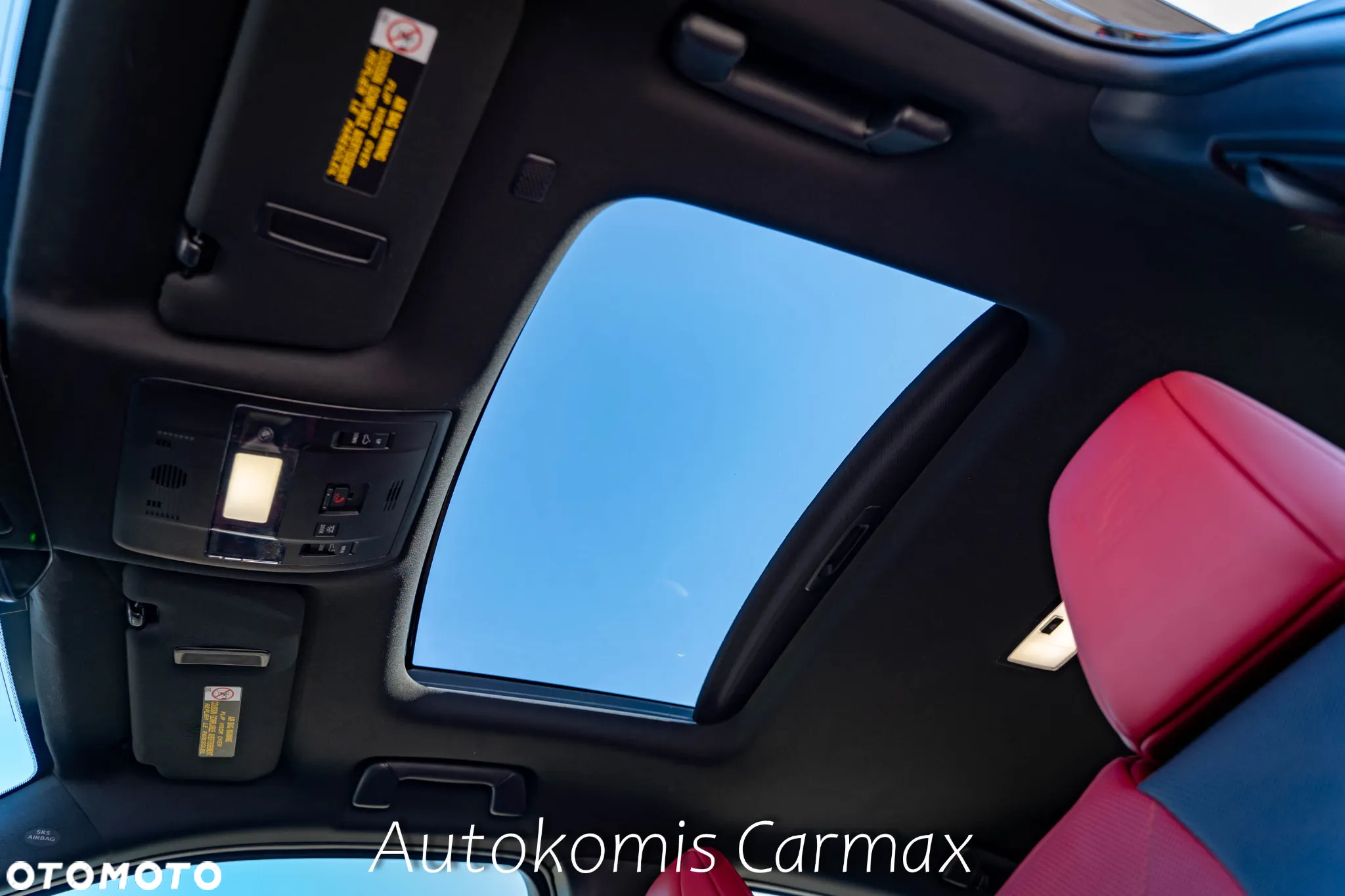 Lexus UX - 24