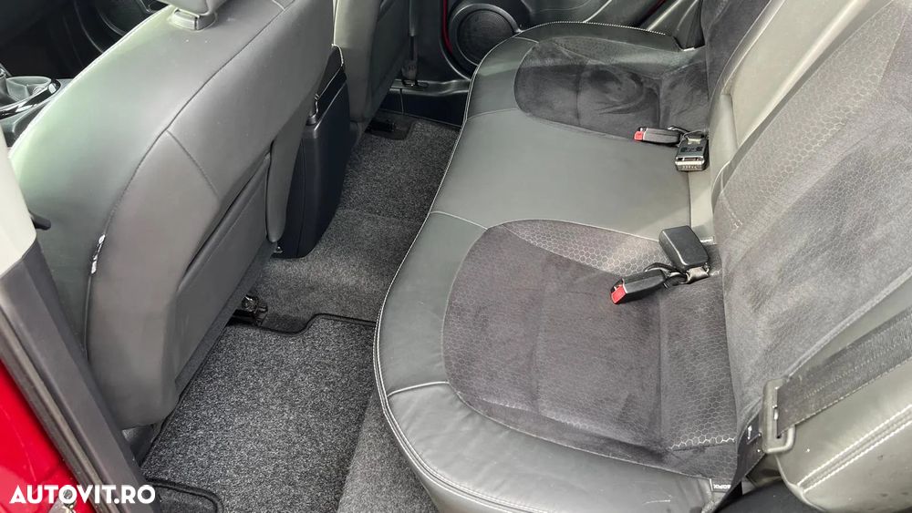 Nissan Qashqai 1.6 DCI TEKNA - 25