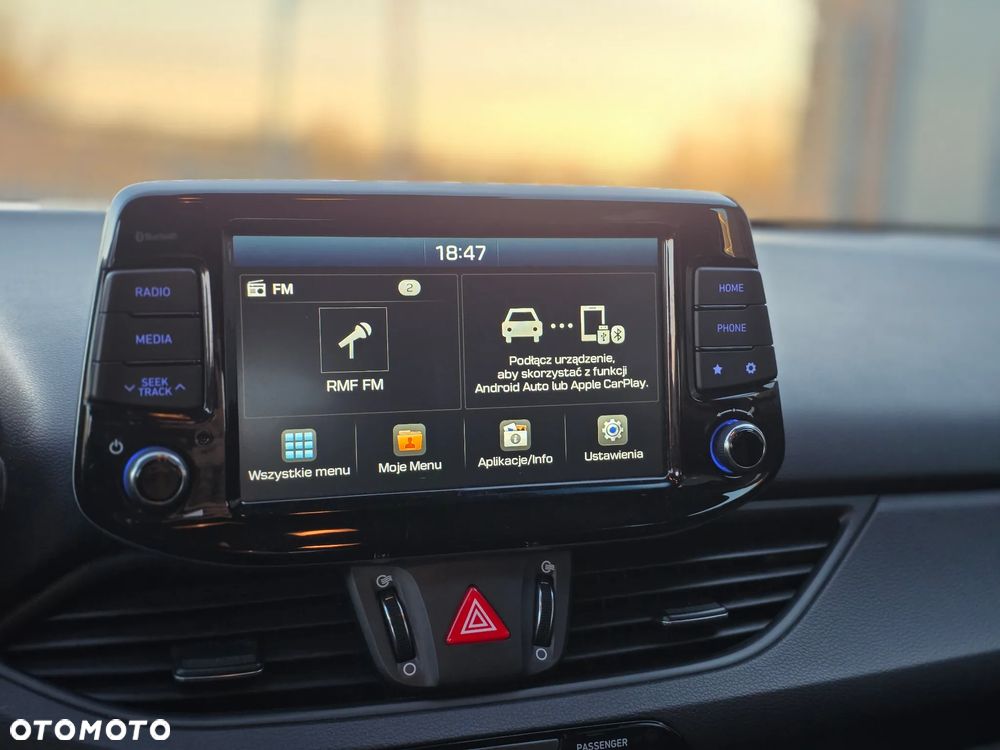 Hyundai i30 1.6 D Comfort - 23