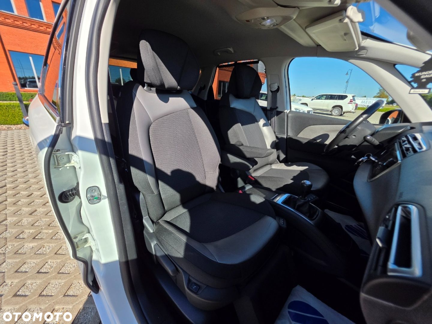 Citroën C4 Picasso - 23