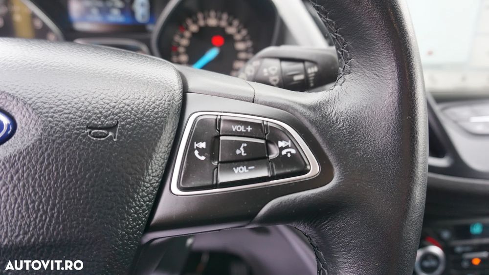 Ford Kuga 1.5 EcoBoost 2WD Trend - 24