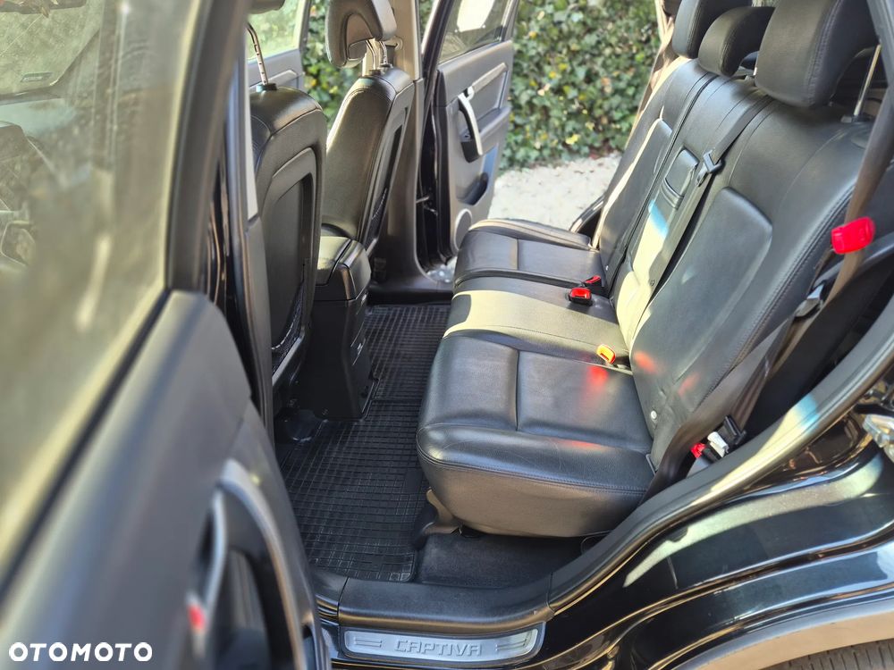 Chevrolet Captiva - 19