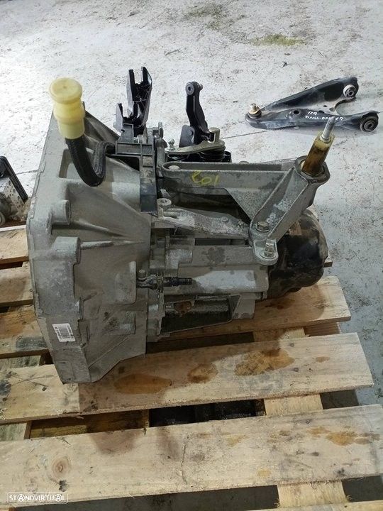 CAIXA VELOCIDADES DACIA DOKKER - 2