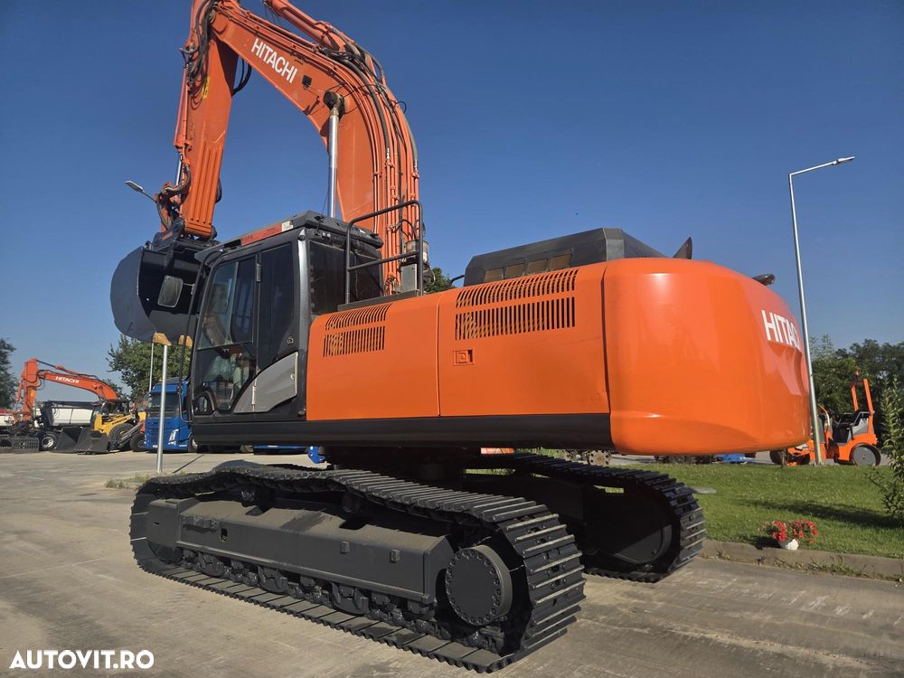 Hitachi ZX350LCN-6, 8.687h, CUPLA RAPIDA, cupa 2,2mc dinti NOI, latime 2,99m, ad sapare 7m, lant 90% bun doar 595h deplasare, consum mediu 17l/h, inst picon, inst rotire pe brate, GRESARE AUTOMATA, camera spate, ridica 25t, PROMOTIE 97.900 EUR+Tva - 14
