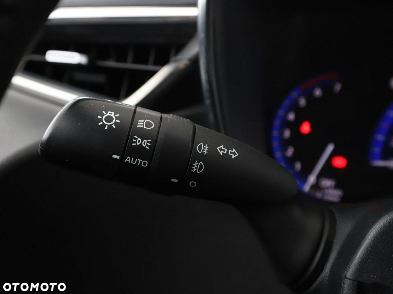 Toyota Corolla - 34