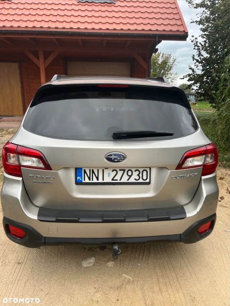 Subaru Outback 2.5i Exclusive - 5