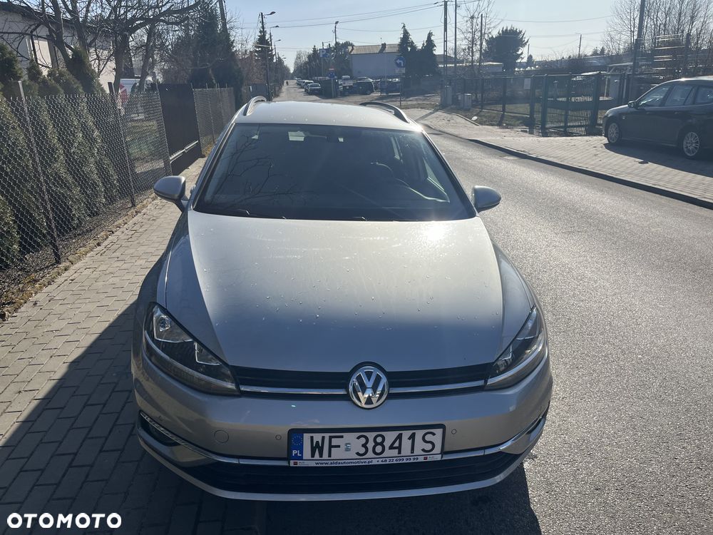 Volkswagen Golf - 2