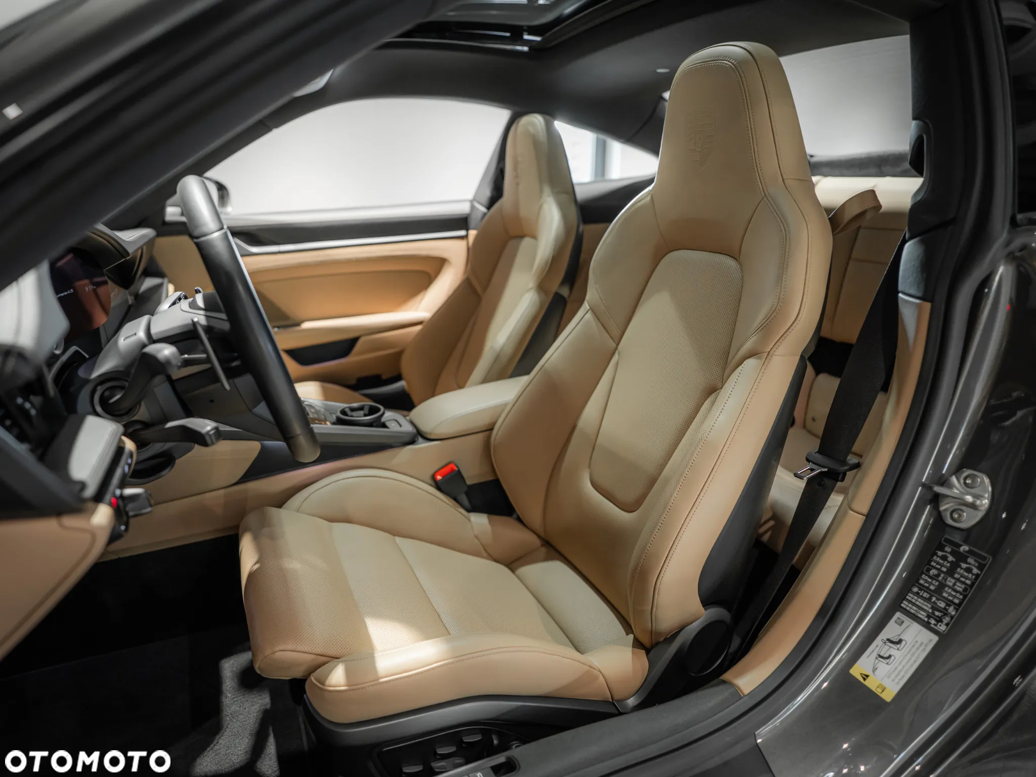 Porsche 911 Carrera 4S - 19