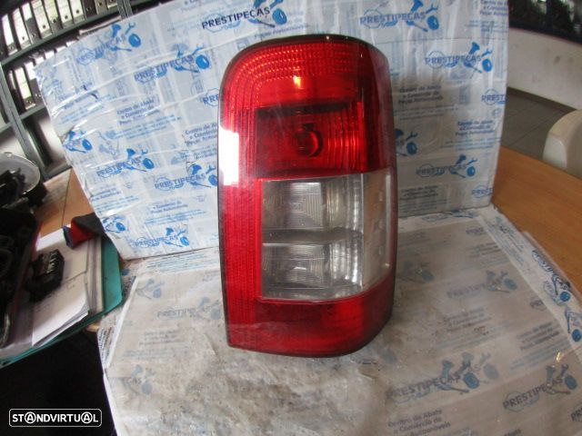 Farol Tras 9657976980 9657976780 PEUGEOT PARTNER 1 BREAK FASE 2 2007 1.6HDI 90CV 4P CINZENTA DRT ORIGINAL - 1