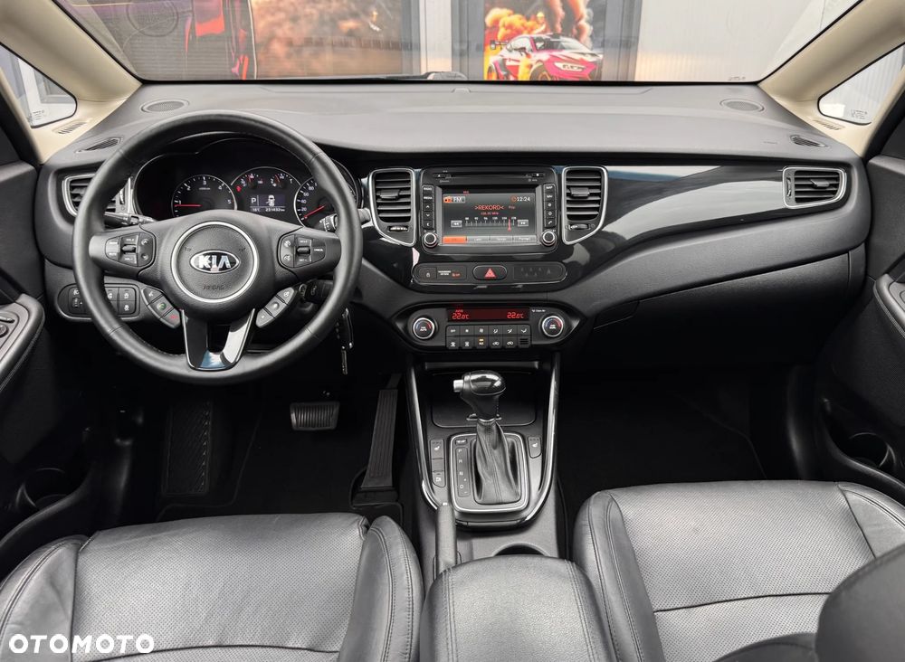 Kia Carens 1.7 CRDi L 7os DCT - 30