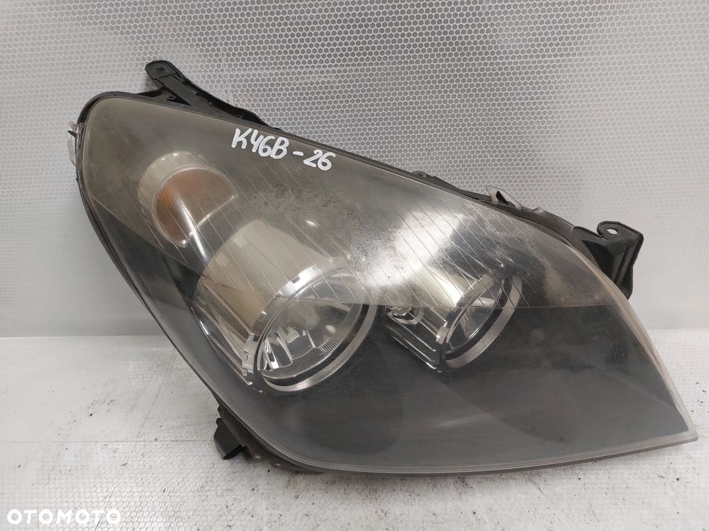 .  LAMPA PRZOD PRZEDNIA PRAWA OPEL ASTRA H - 1