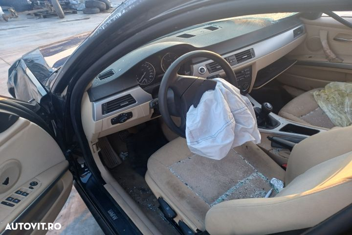 Lampa stop stanga pe aripa BMW Seria 3 E91  [din 2004 pana  2010] seria Touring wagon 320d AT (177 - 7