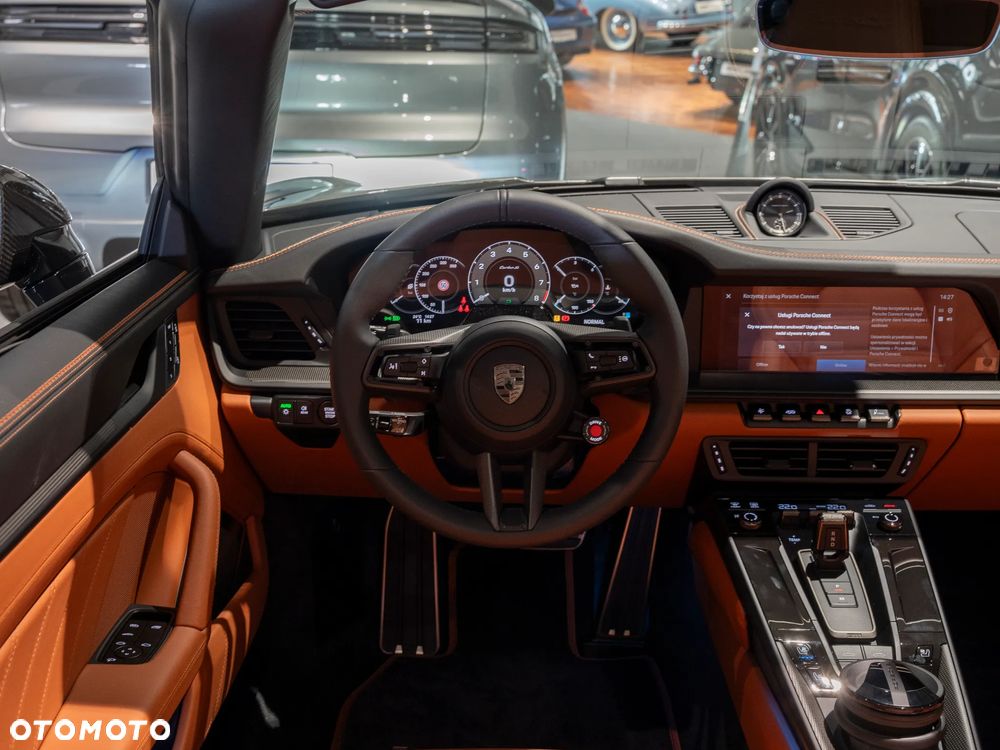 Porsche 911 Carrera Turbo S - 26