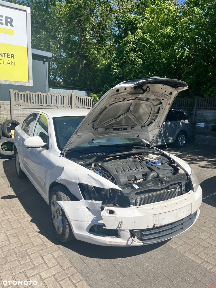 Skoda Octavia 2.0 TDI DPF Elegance - 2