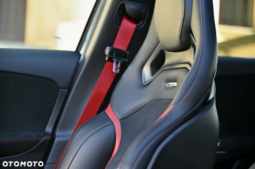 Mercedes-Benz Klasa A 35 AMG 4-Matic 7G-DCT - 12