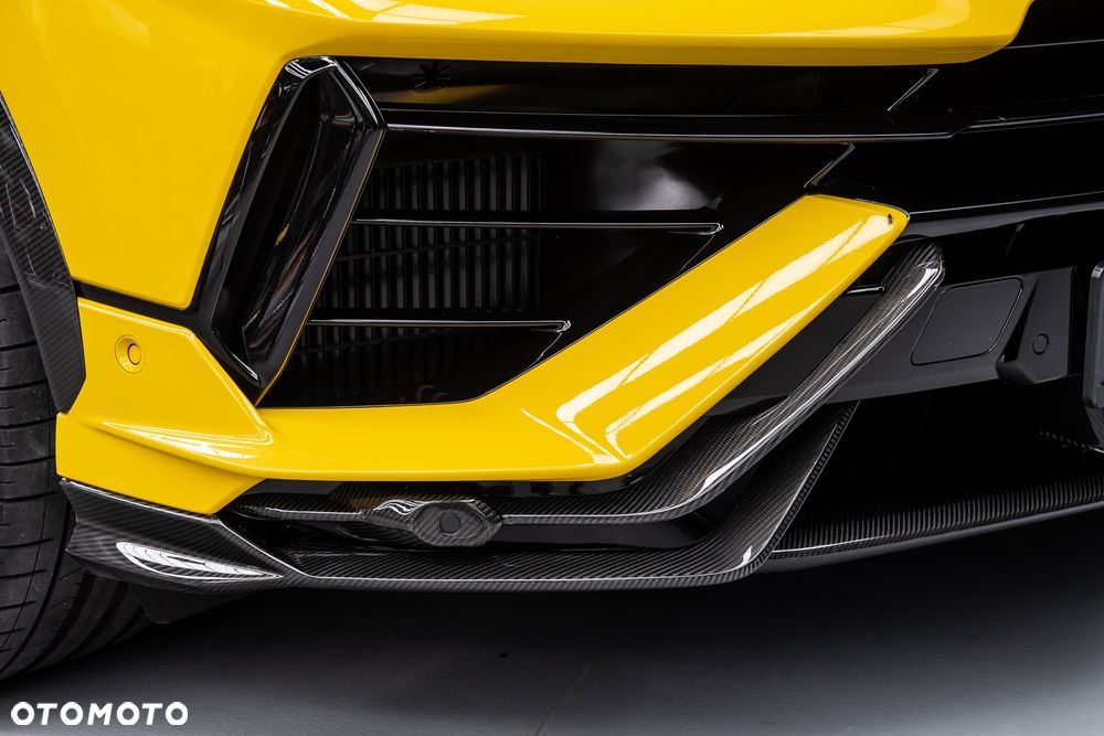 Lamborghini Urus - 14