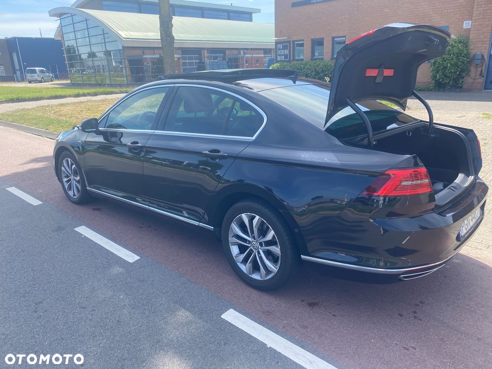 Volkswagen Passat - 6