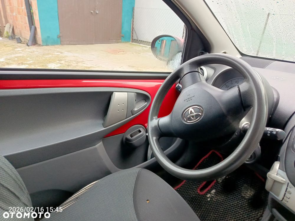 Toyota Aygo Standard - 31
