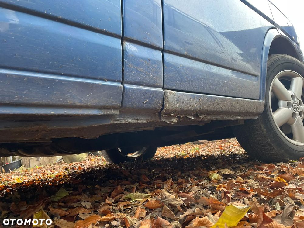 Volkswagen Multivan - 5