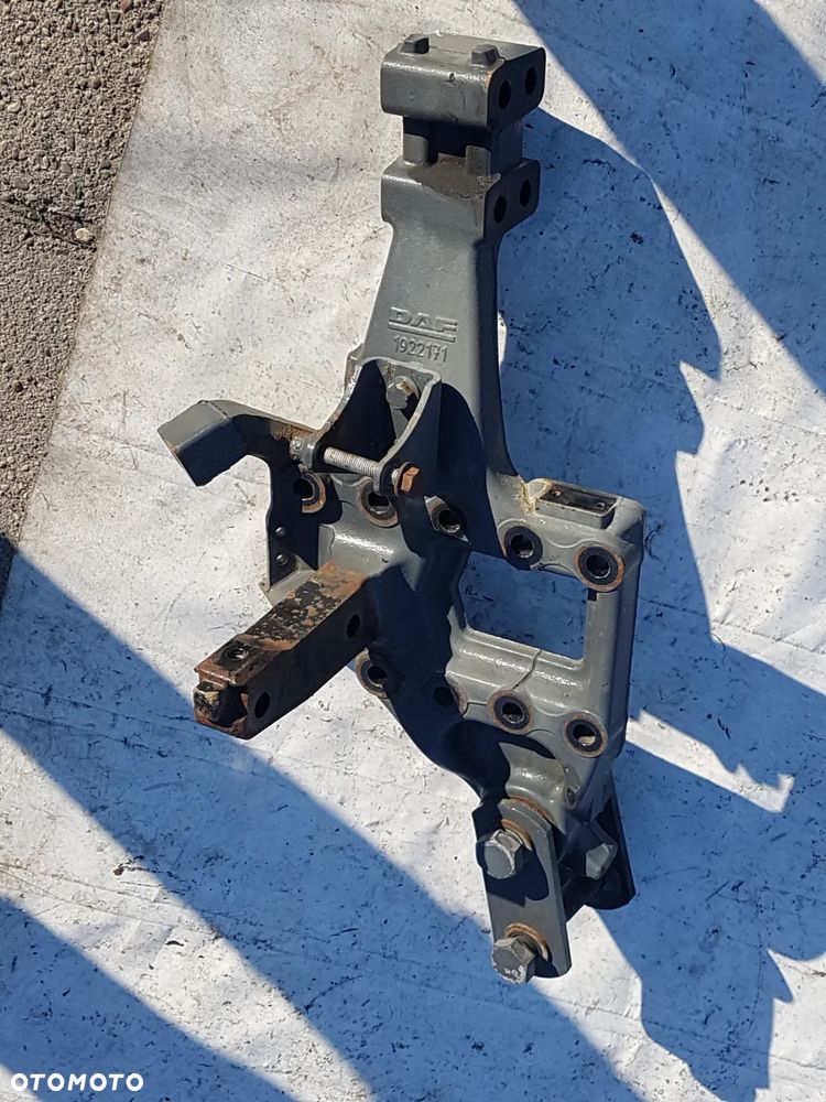 ŁAPA ZAWIESZENIA KABINY RESORA MOCOWANIE WSPORNIK DAF CF EURO 6 1922171 - 1