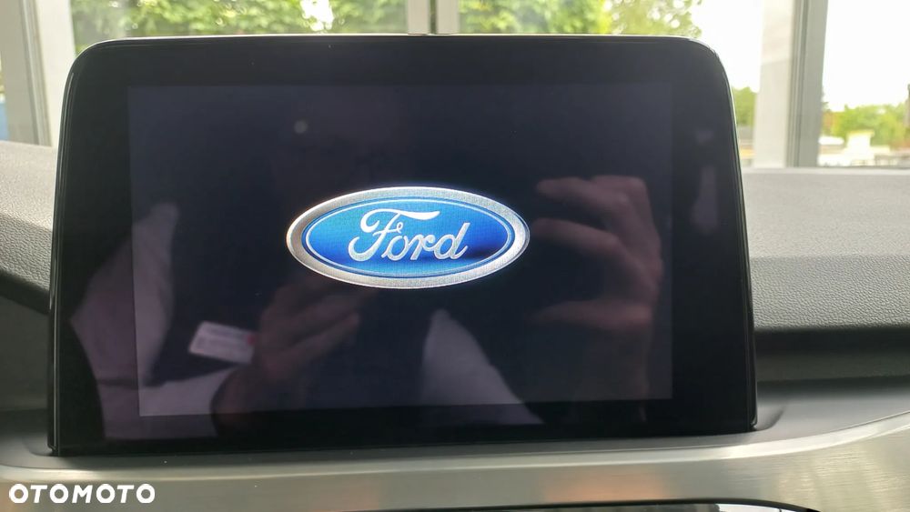 Ford Kuga 2.5 FHEV FWD Titanium X - 28
